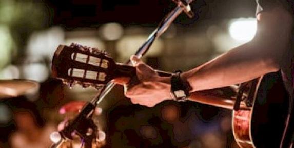 Acoustic Weekends at The Village Corte Madera